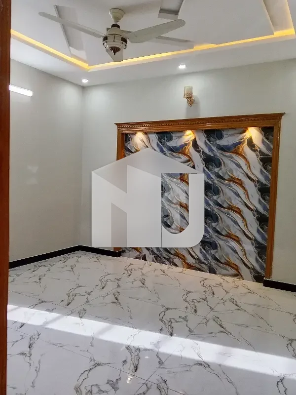 8 Marla Like Brand Full House Available For Rent In G 13/2, photo 16