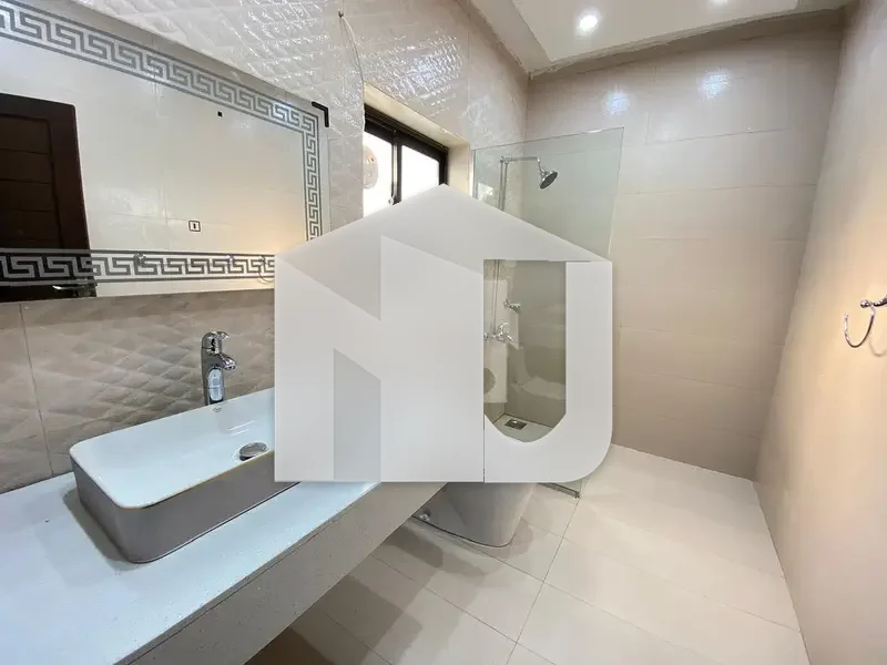 Beautiful House Available For Rent On Prime Location, photo 8