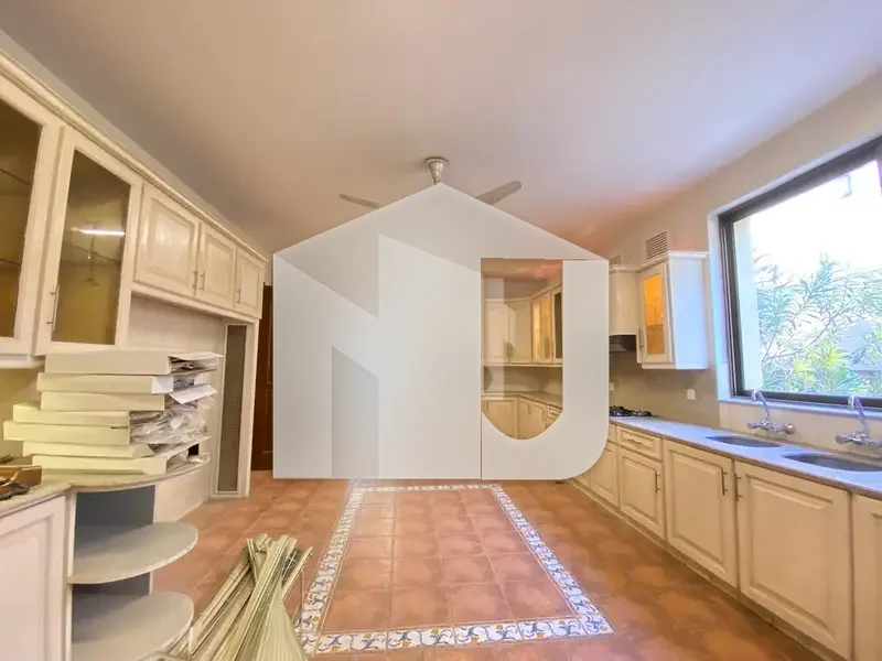 Beautiful House With Big Lawn Available For Rent On Prime Location, photo 29