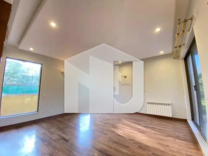 Beautiful House With Big Lawn Available For Rent On Prime Location, photo 6