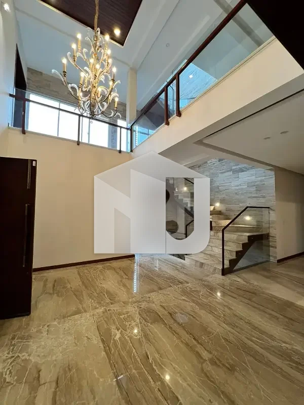 Luxurious Villa On Extremely Prime Location Available For Rent In Islamabad