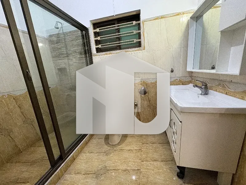1 Kanal House For Rent In DHA Phase 2, photo 15