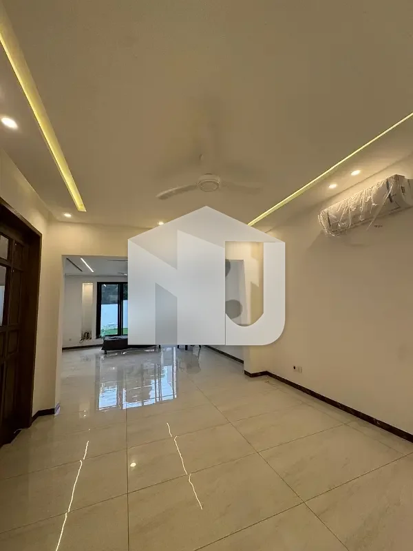 F-7 Brand new House For Rent Demand 8000$, photo 23
