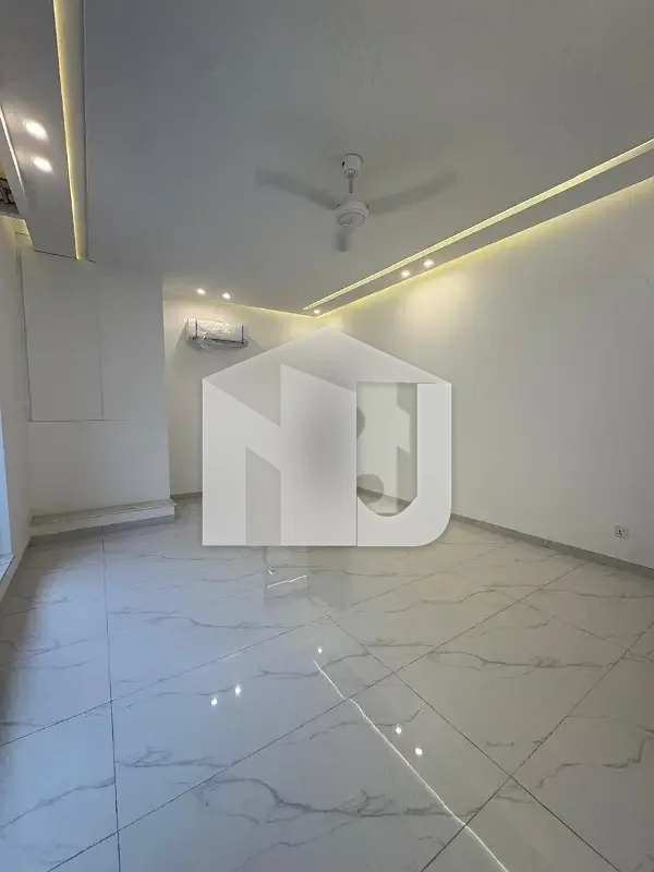 F-7 Brand new House For Rent Demand 8000$, photo 17
