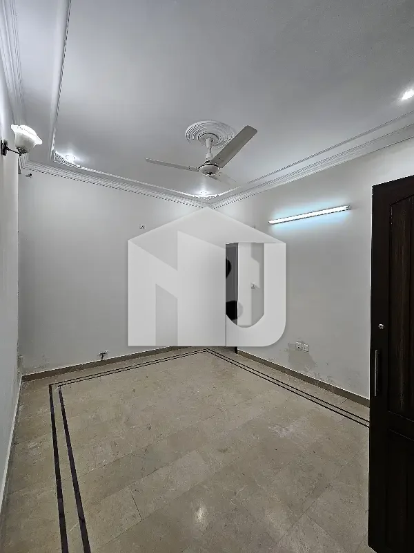 30*60 Full House Available For Rent In G-13 With Attached Solar System, photo 6