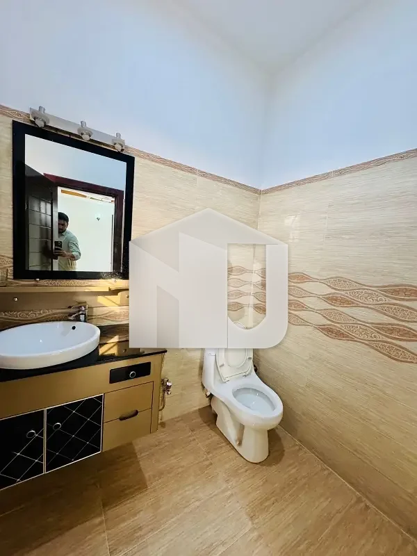 5 Marla'S Park Face House For Rent, photo 9