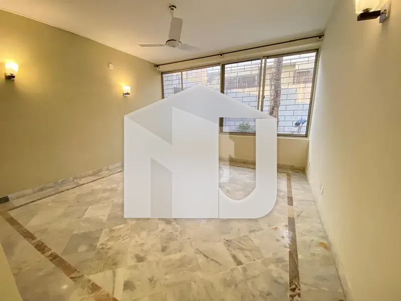 Beautiful House Available For Rent On Prime Location, photo 19