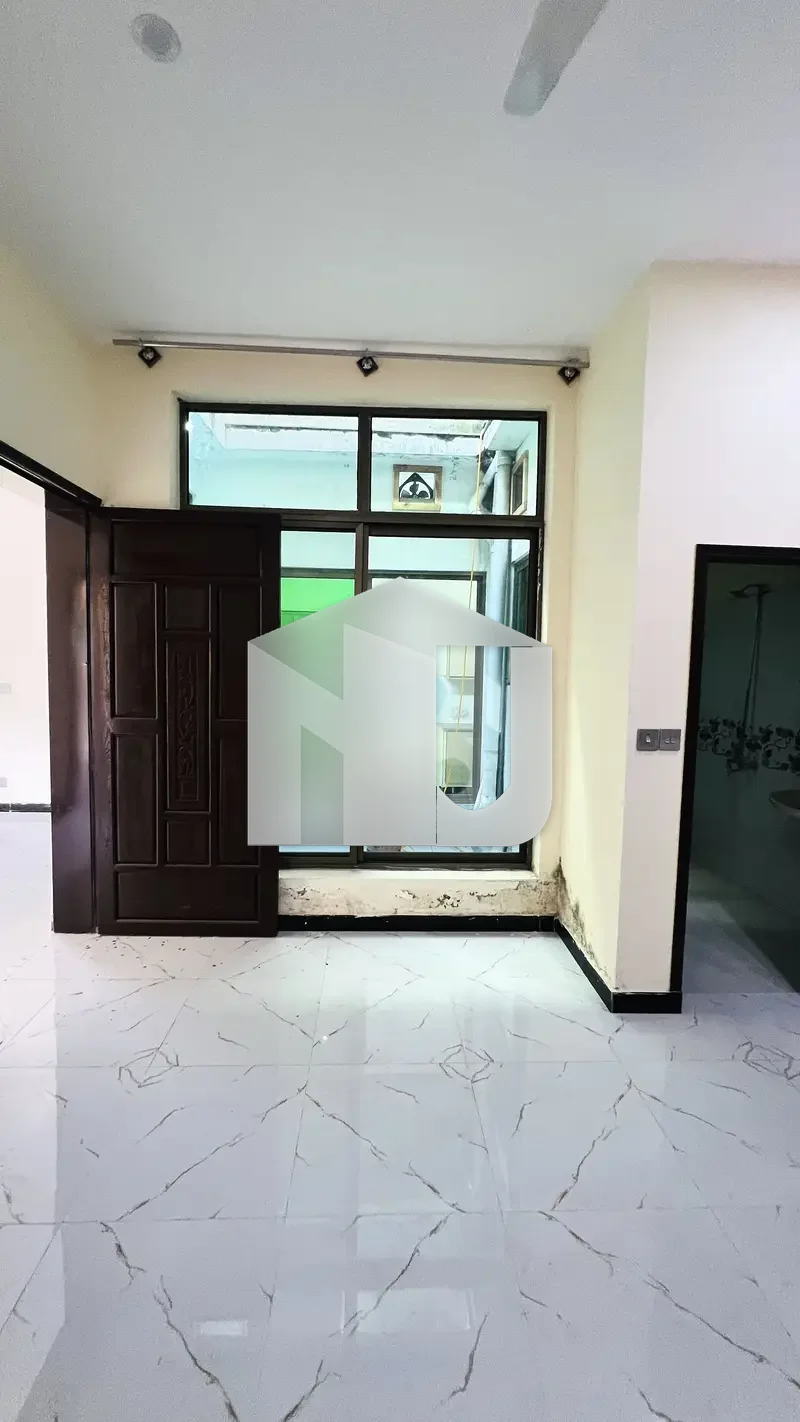 10 Marla Double Storey House Beautiful House For Rent, photo 13