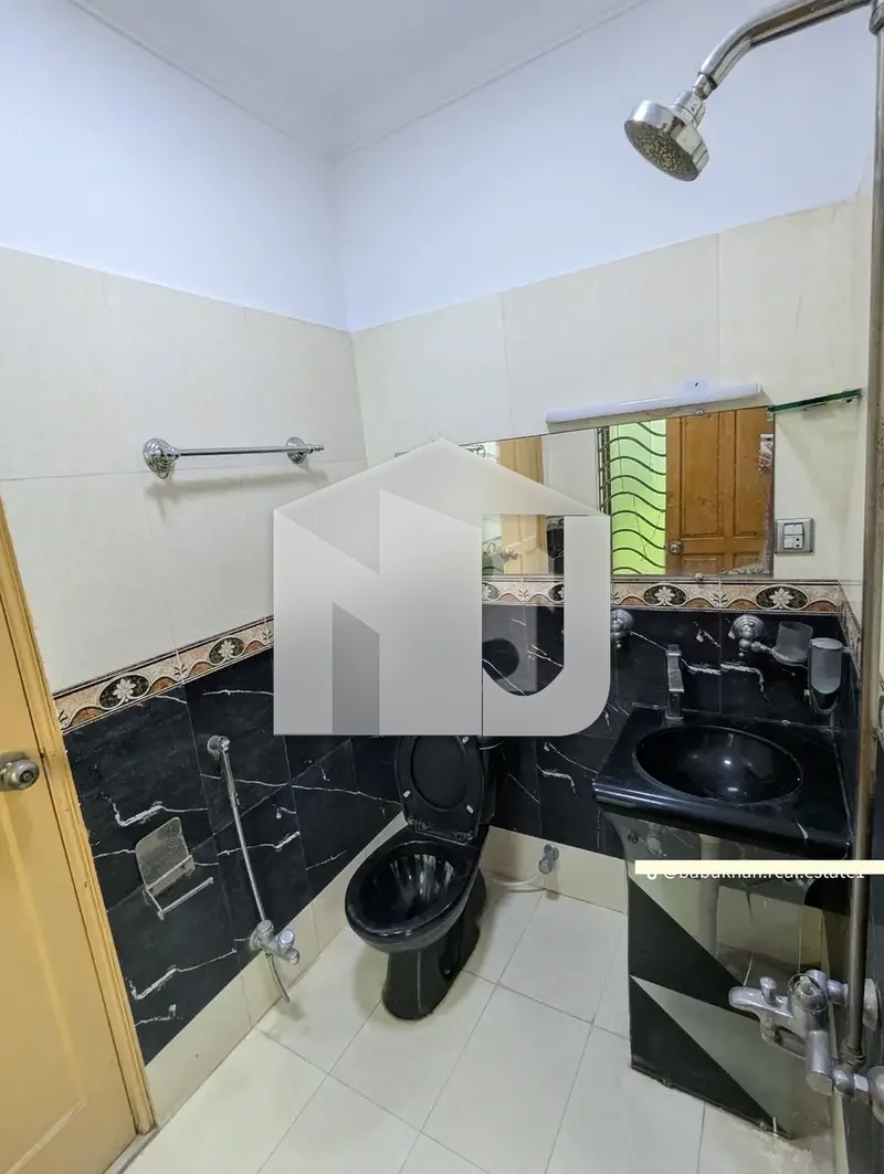 5 Bedrooms Triple Storey House 7 Marla, photo 16