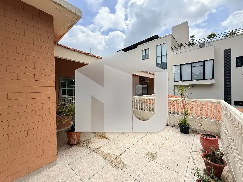Fully Renovated House For Rent In E7 on prime Location Big Lawn, photo 13