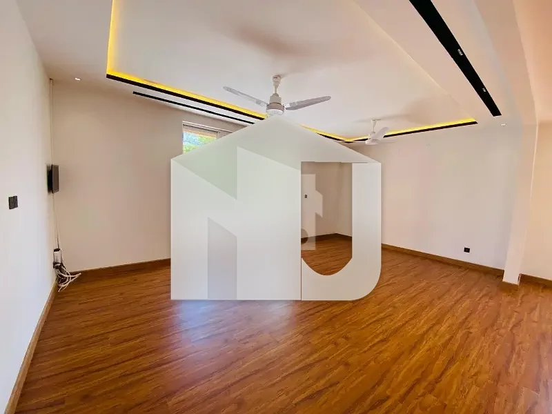 Like A Brand New House For Rent In F8 On Prime Location, photo 23