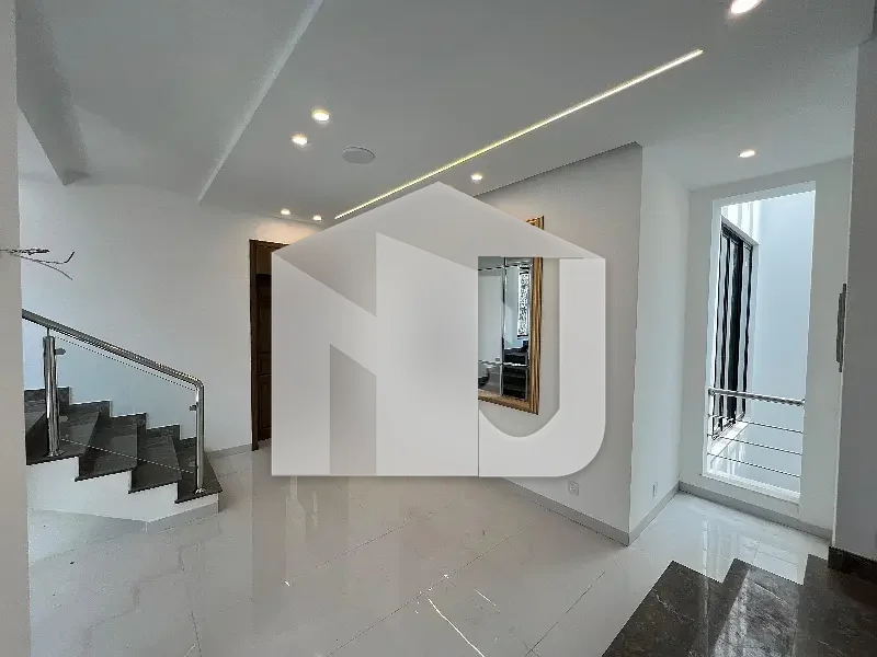 Brand New House For Rent In F7 On Prime Location Only For Foreigner  Having 08 Bedrooms, photo 21