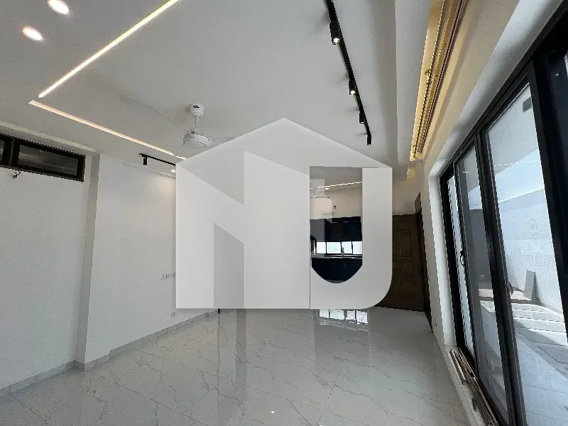 Brand New House For Rent In F7 On Prime Location Only For Foreigner  Having 08 Bedrooms, photo 27
