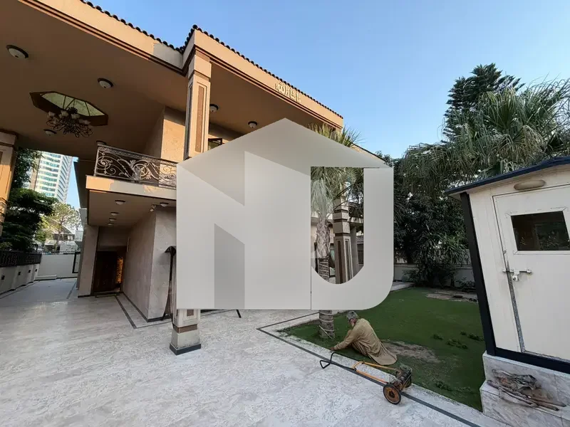 F-8 Fully Furnished Home 7 Bedroom Attached washrooms, photo 25