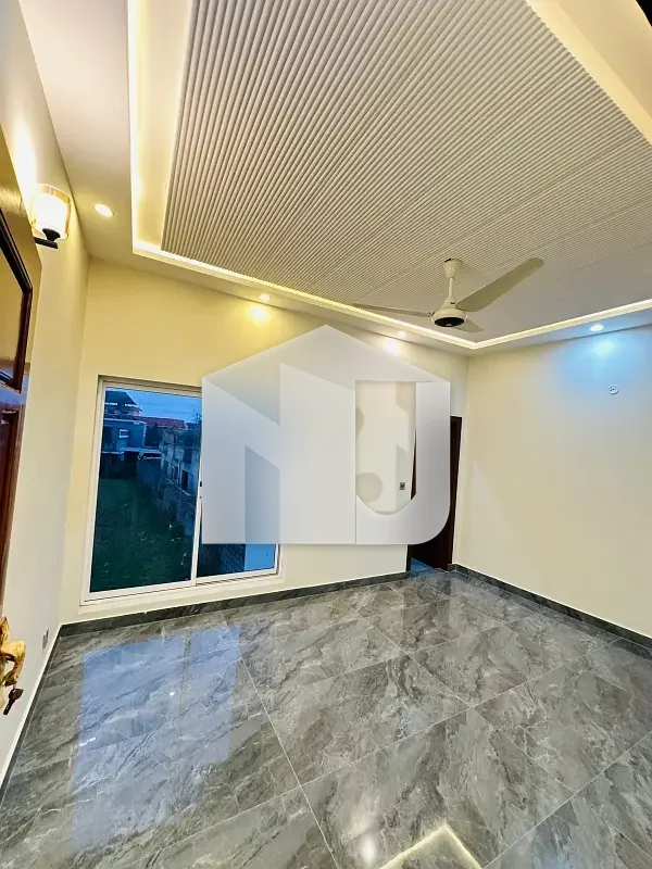 7 Marla House In Bani Gala, photo 21
