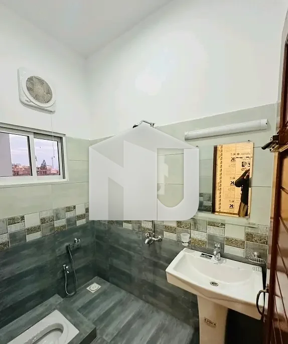 7 Marla House In Bani Gala, photo 4