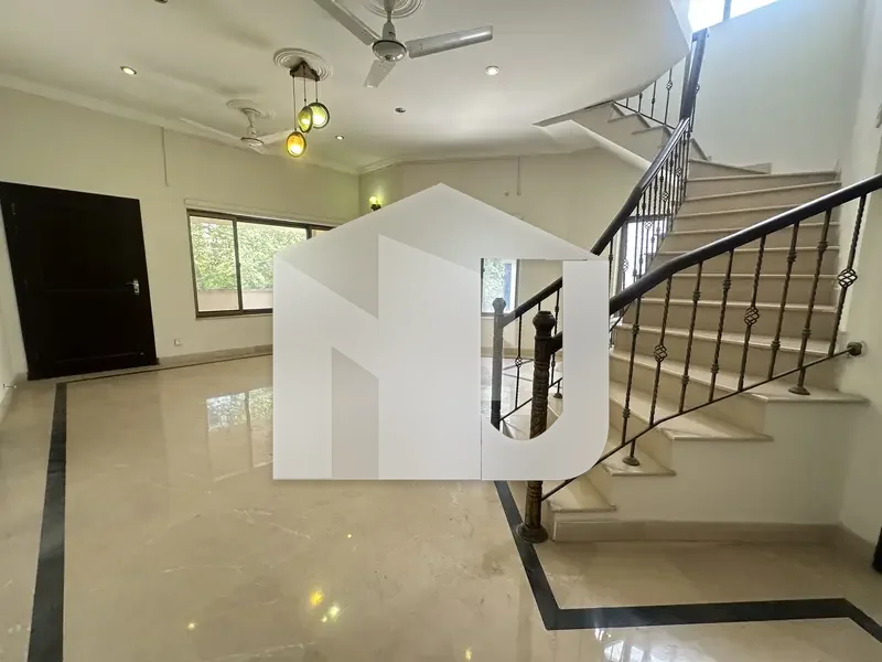 F-7 07 Bedroom Triple Storey House For Rent Most Reasonable, photo 11