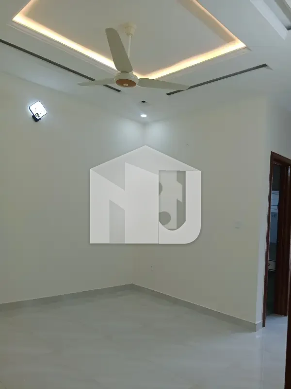 10 Marla Brand New Luxury Designer House For Rent In D12 Near To Markaz & Family Park Margala Facing, photo 9
