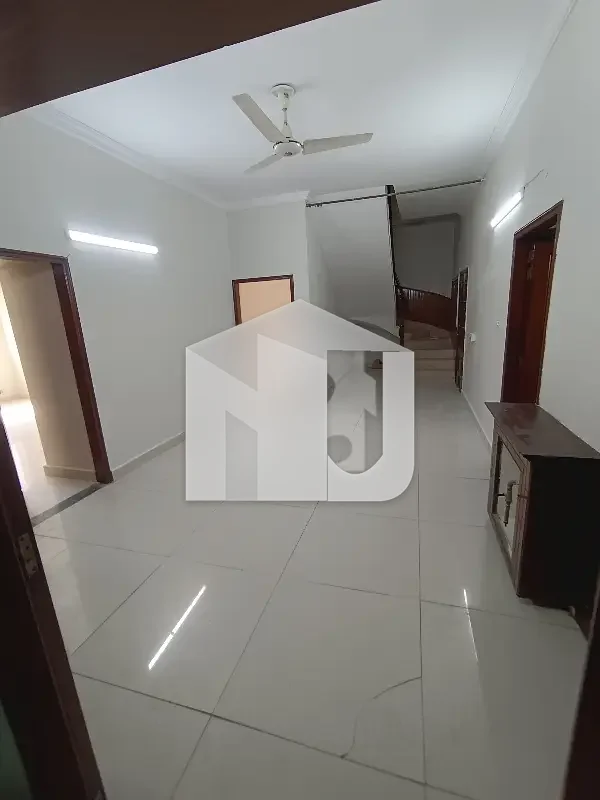 16 MARLA DOUBLE STOREY HOUSE FOR RENT G10/1  DUBAL SIDE GATE FRONT AND BACK, photo 22