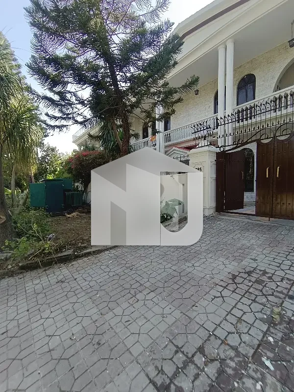 16 MARLA DOUBLE STOREY HOUSE FOR RENT G10/1  DUBAL SIDE GATE FRONT AND BACK, photo 6