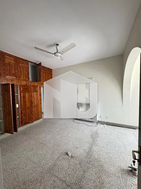 16 MARLA DOUBLE STOREY HOUSE FOR RENT G10/1  DUBAL SIDE GATE FRONT AND BACK, photo 27