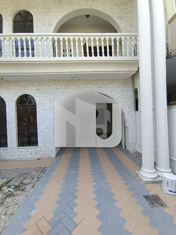 16 MARLA DOUBLE STOREY HOUSE FOR RENT G10/1  DUBAL SIDE GATE FRONT AND BACK, photo 7