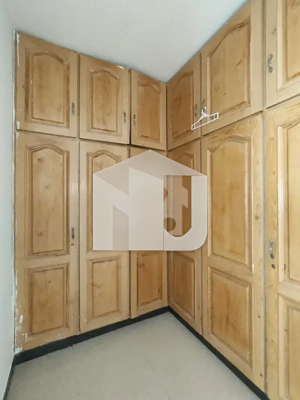E-11 Mind Blowing Location What A Outstanding Full House 5 Beds For Rent, photo 28