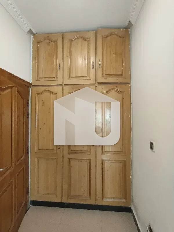 E-11 Mind Blowing Location What A Outstanding Full House 5 Beds For Rent, photo 25