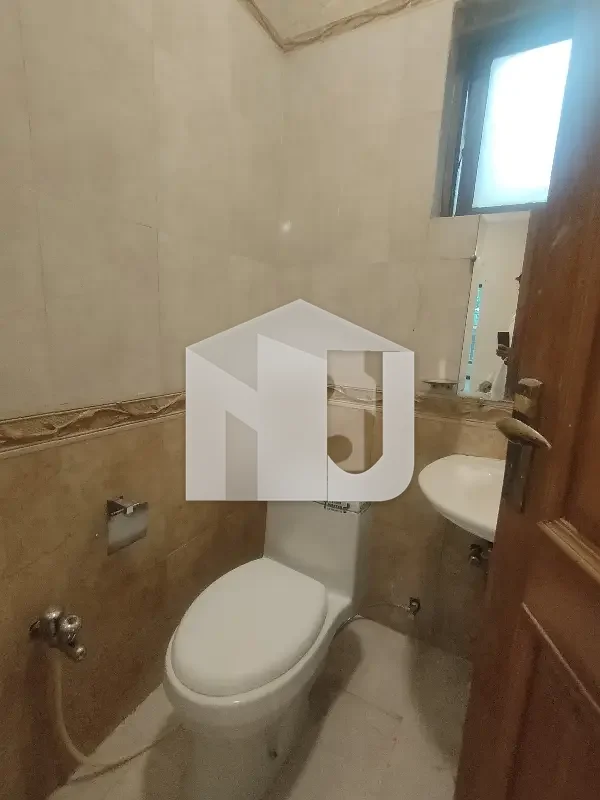 E-11 Mind Blowing Location What A Outstanding Full House 5 Beds For Rent, photo 5