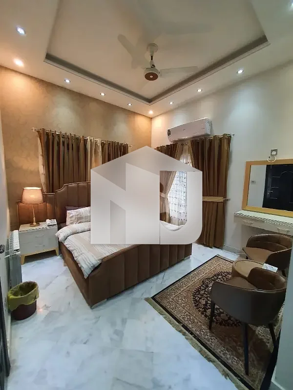 E-11 Luxurious Brand New Triple Storey Fully Furnished House With Lift 14 Beds, photo 30
