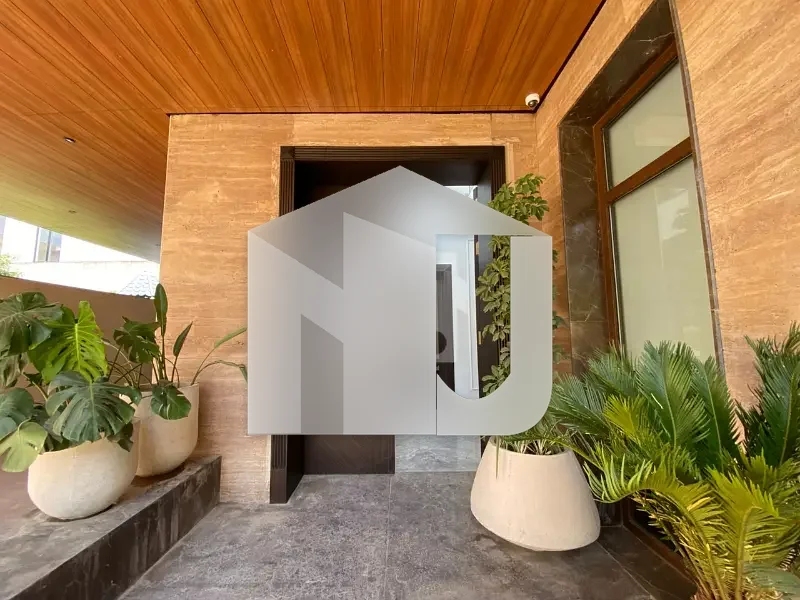 Brand New 5-Bed Luxury House | Triple Story | Modern Kitchens & Lawn, photo 16
