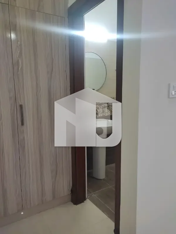 10 Marla Beautiful House For Rent, photo 21