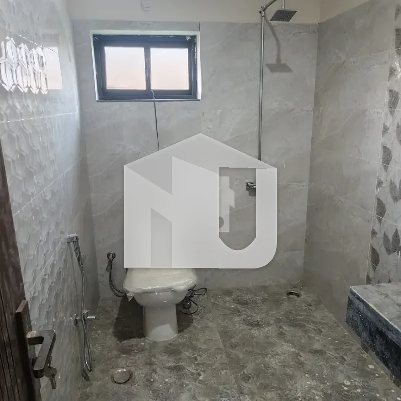 1 Kanal Full House Is Available For Rent, photo 13