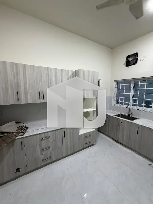 6 Beds Thorough Renovated F-8 Elegant House, photo 16