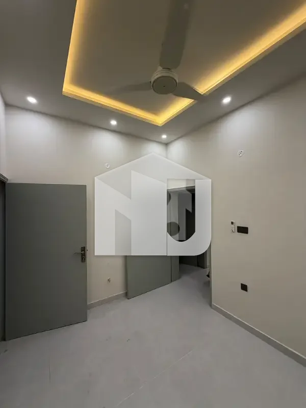 6 Beds Thorough Renovated F-8 Elegant House, photo 2