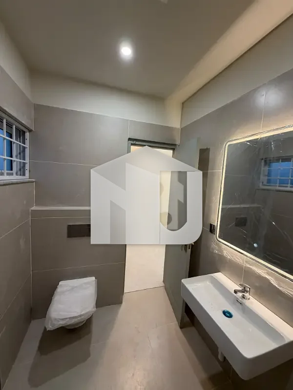 6 Beds Thorough Renovated F-8 Elegant House, photo 10