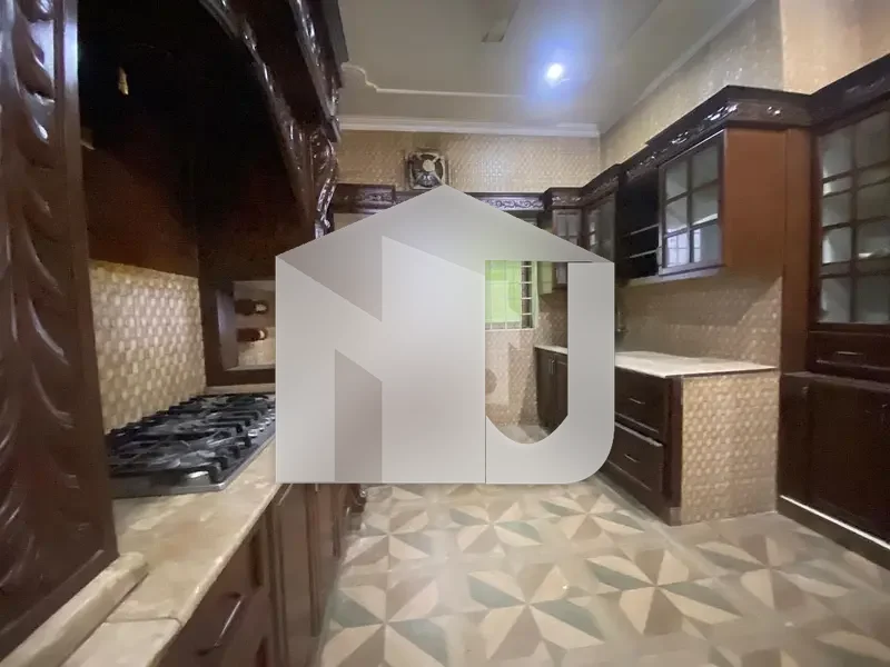 Beautiful Property Available For Rent On Prime Location, photo 13