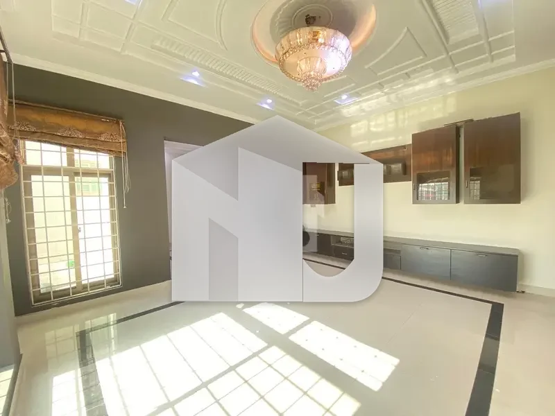 Beautiful Property Available For Rent On Prime Location, photo 5