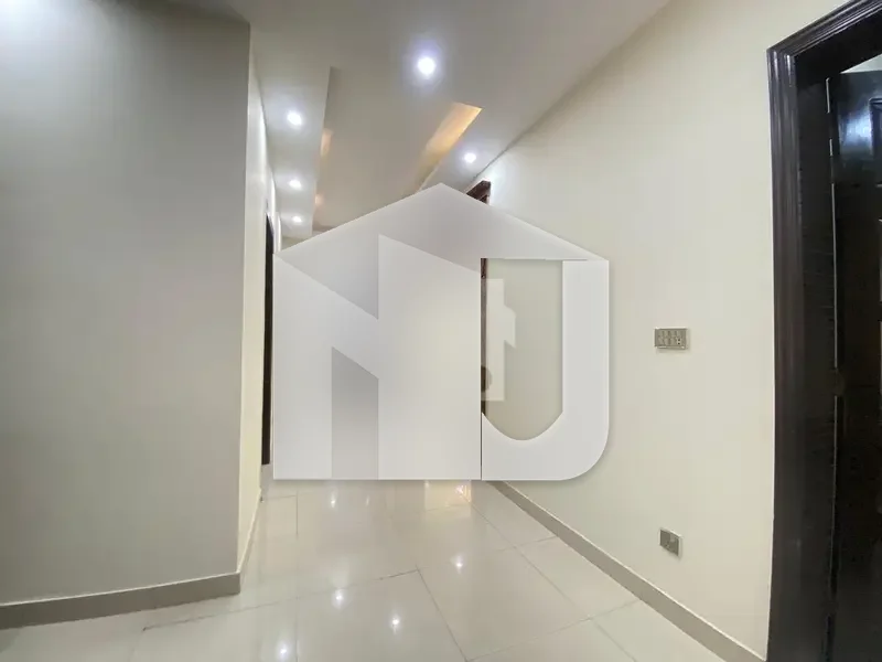 Beautiful Property Available For Rent On Prime Location, photo 4