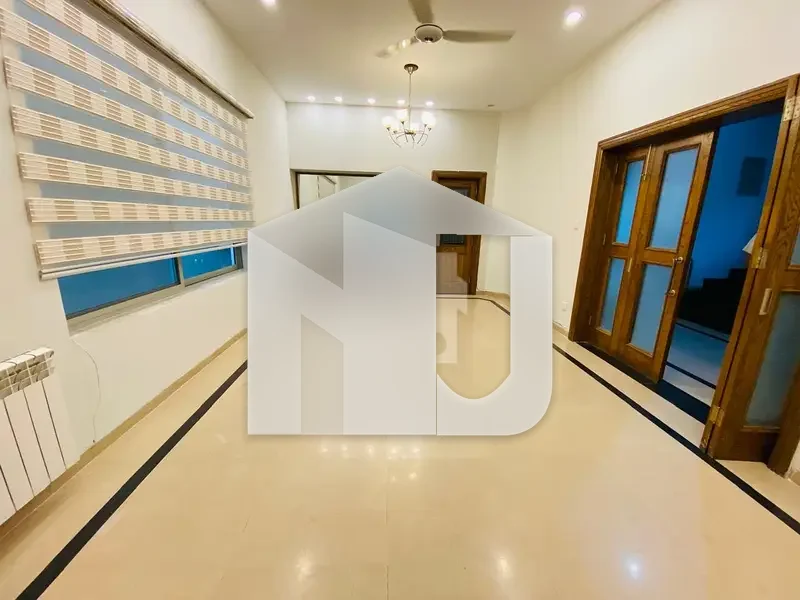 Beautiful House Available For Rent On Prime Location, photo 14