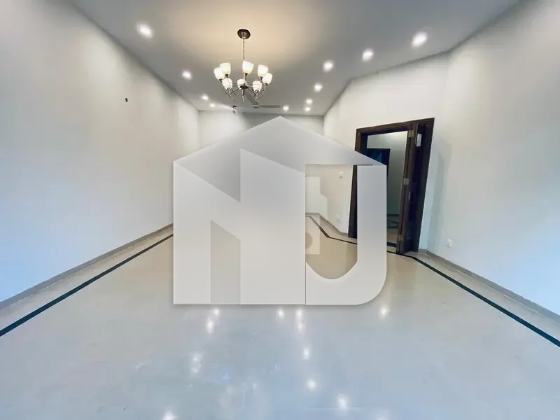 Beautiful House Available For Rent On Prime Location, photo 5