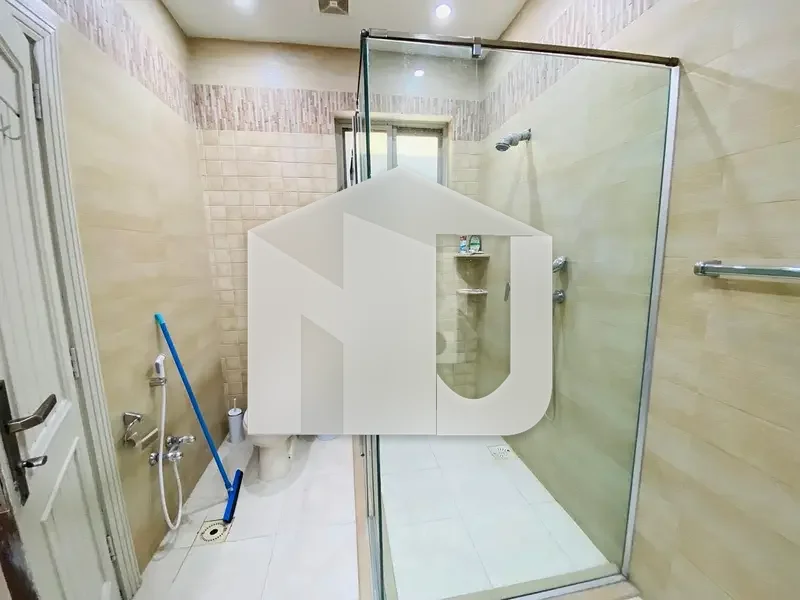 Beautiful House Available For Rent On Prime Location, photo 29
