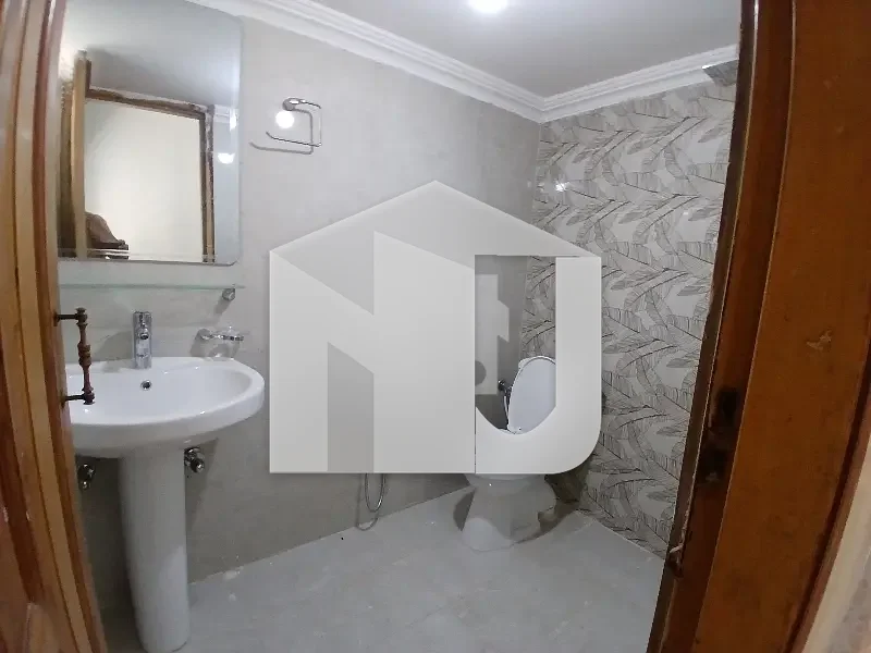 G13 30x60 Ful House Available For Rent, photo 8