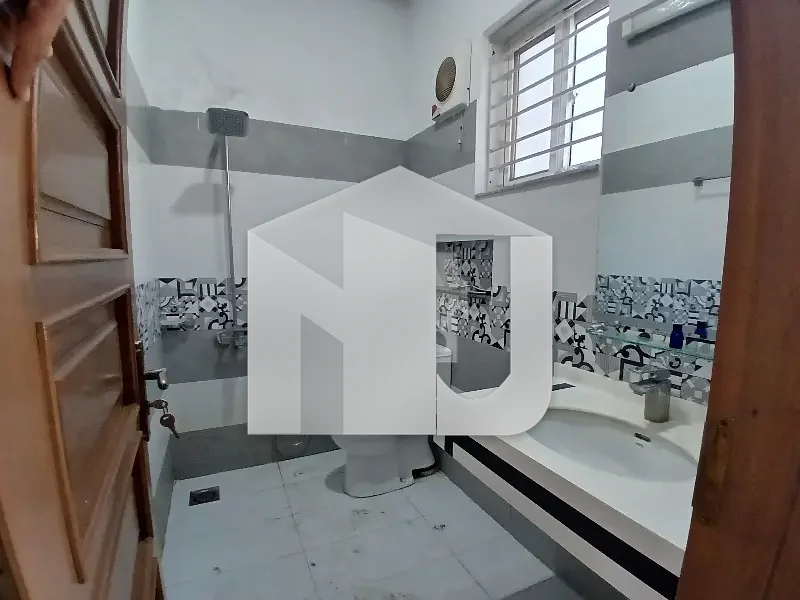 G-13 35x70 Full House Available For Rent, photo 3