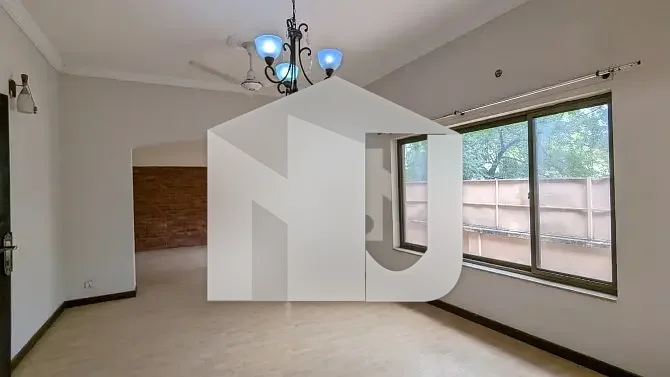 FOR RENT Renovated 7-Bedrooms Triple Storey House F_7/2, photo 3