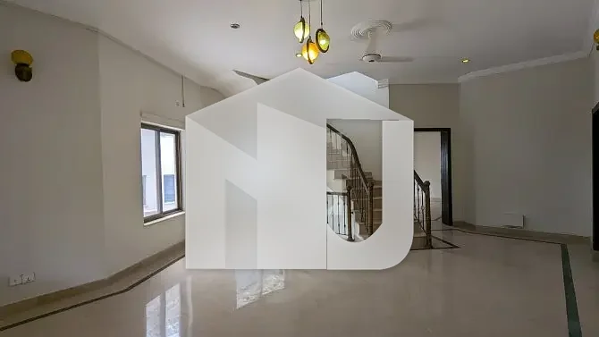 FOR RENT Renovated 7-Bedrooms Triple Storey House F_7/2, photo 5