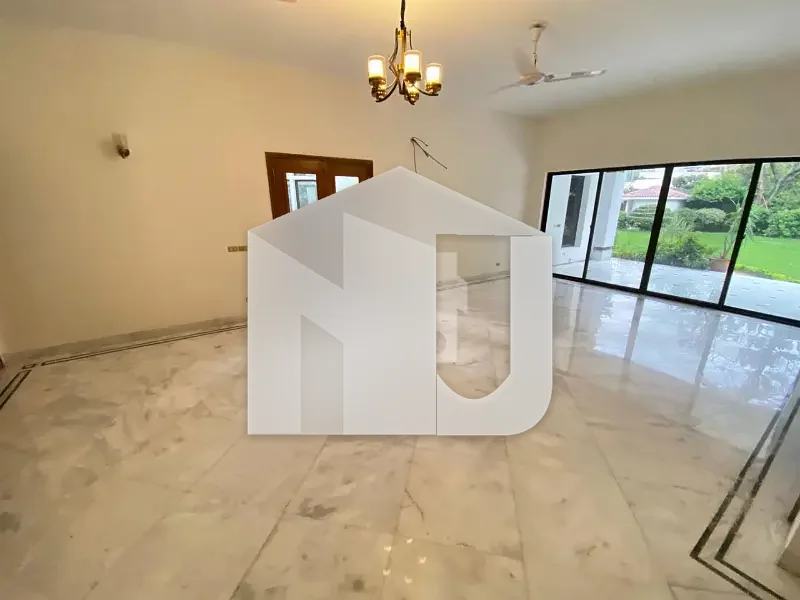 Outclass Newly Constructed House For Rent, photo 5