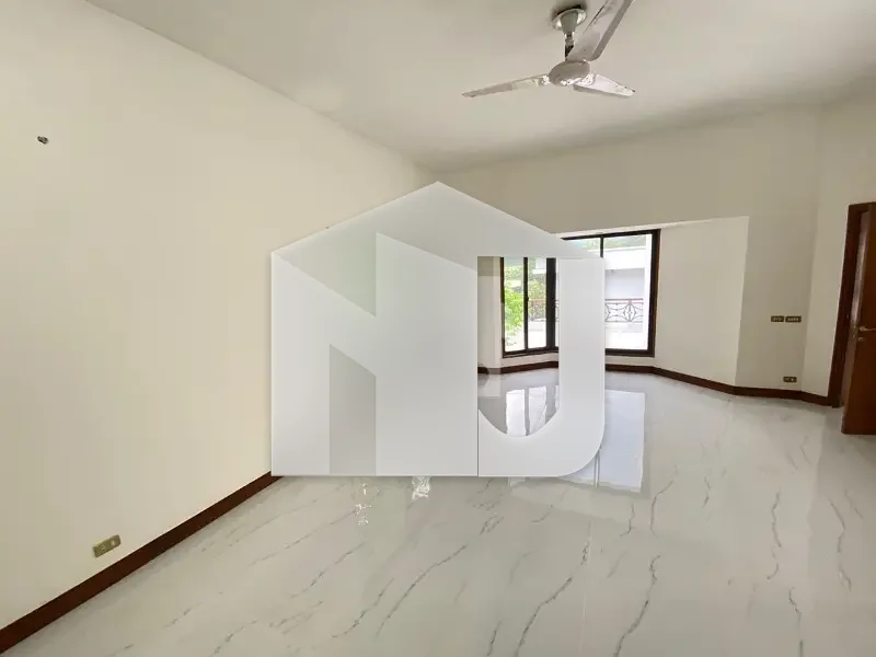 Outclass Newly Constructed House For Rent, photo 15