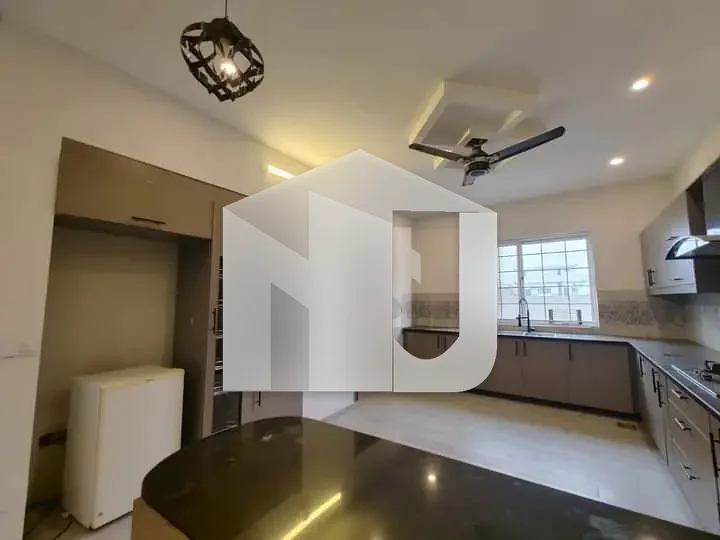 DHA 2 Islamabad 1 Kanal Full House For Rent, photo 2
