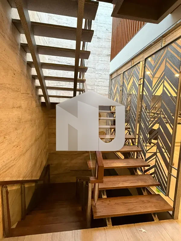 Brand New House With Swimming Pool, photo 2